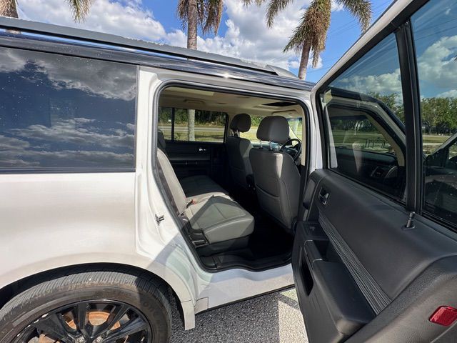 2019 Ford Flex Image 10