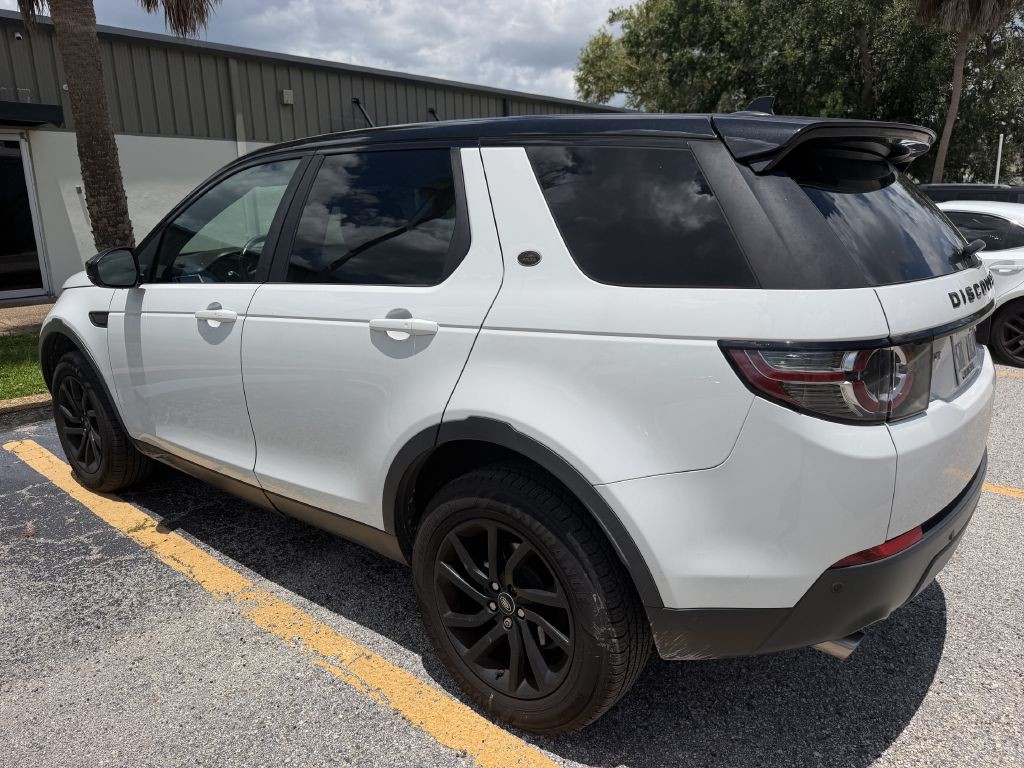 2016 Land Rover Discovery Sport Image 4