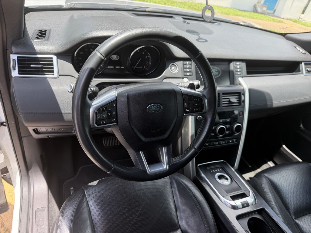 2016 Land Rover Discovery Sport Image 8