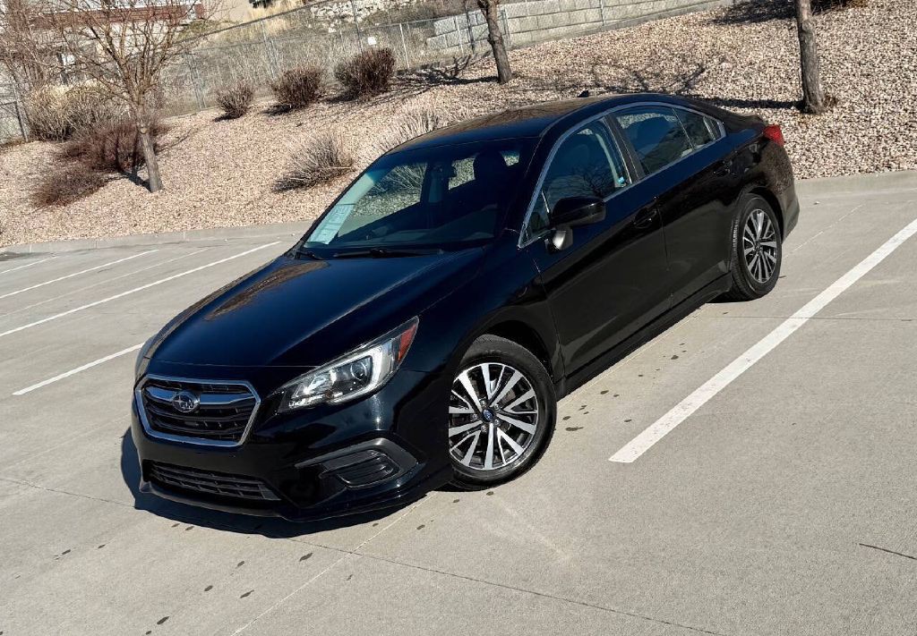 2018 Subaru Legacy Image 1
