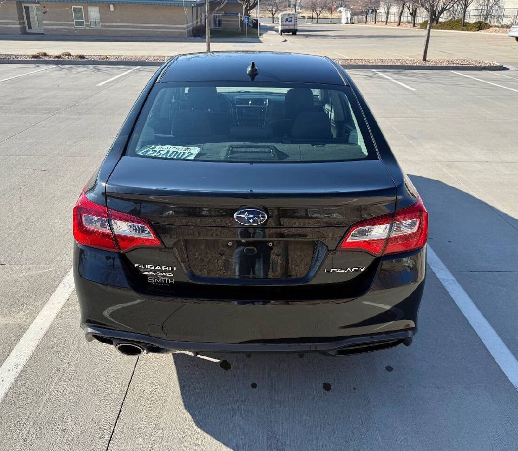 2018 Subaru Legacy Image 5