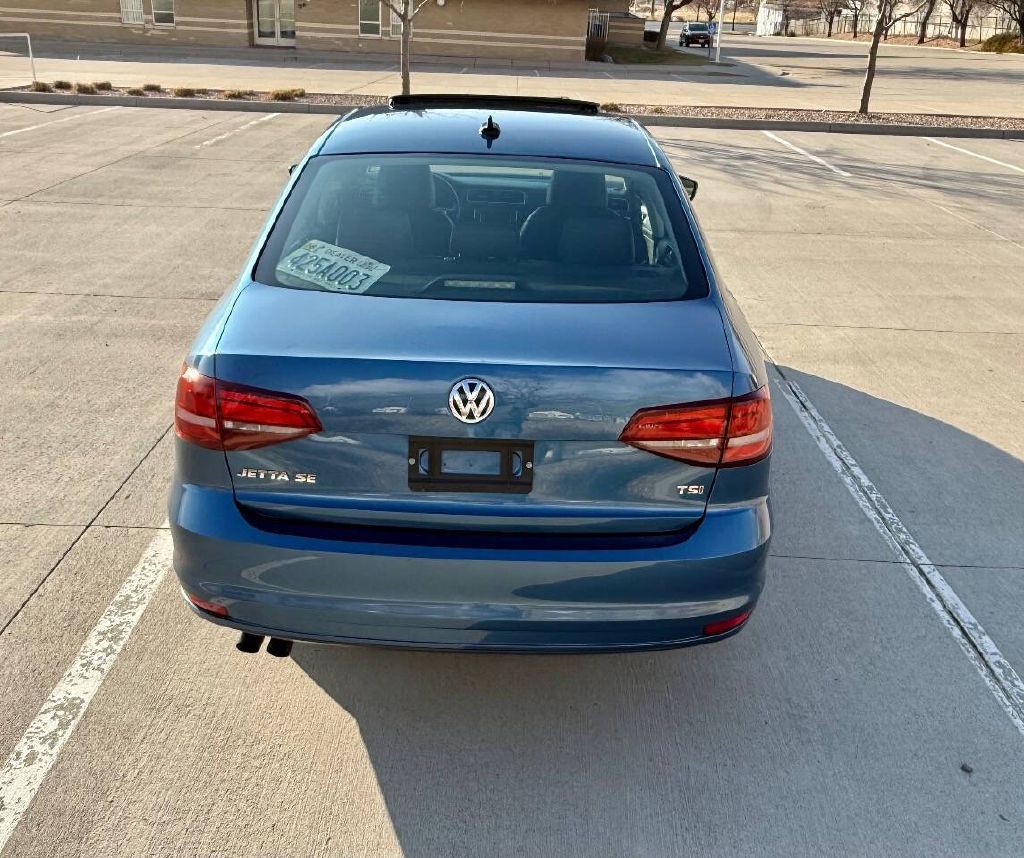 2017 Volkswagen Jetta Image 6