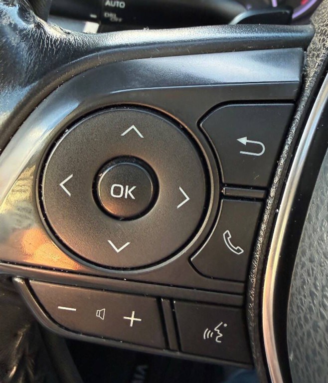 2018 Toyota Camry Image 15