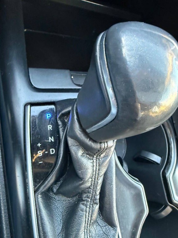 2018 Toyota Camry Image 19