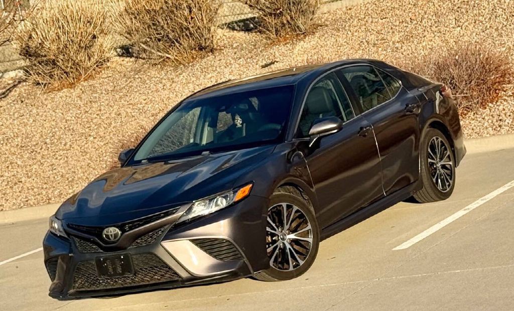 2018 Toyota Camry Image 24