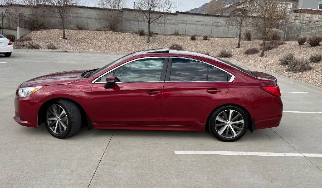 2015 Subaru Legacy Image 2