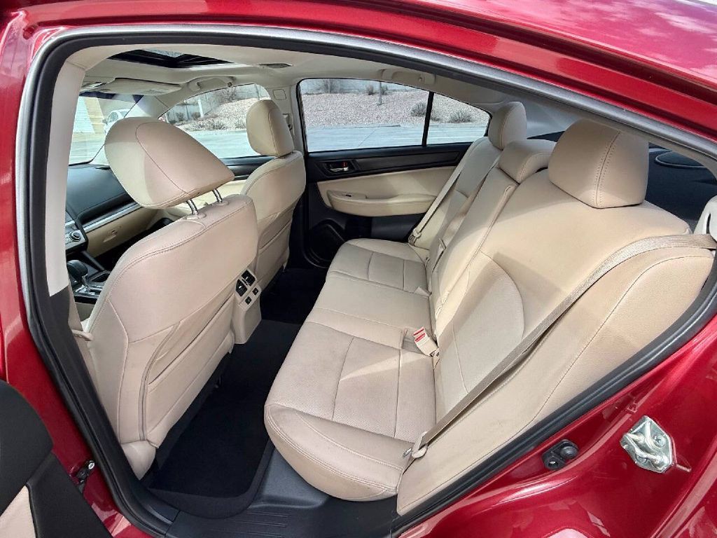 2015 Subaru Legacy Image 12