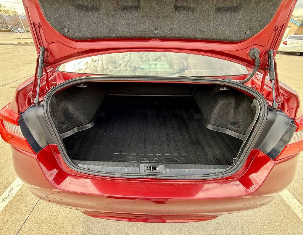 2015 Subaru Legacy Image 16