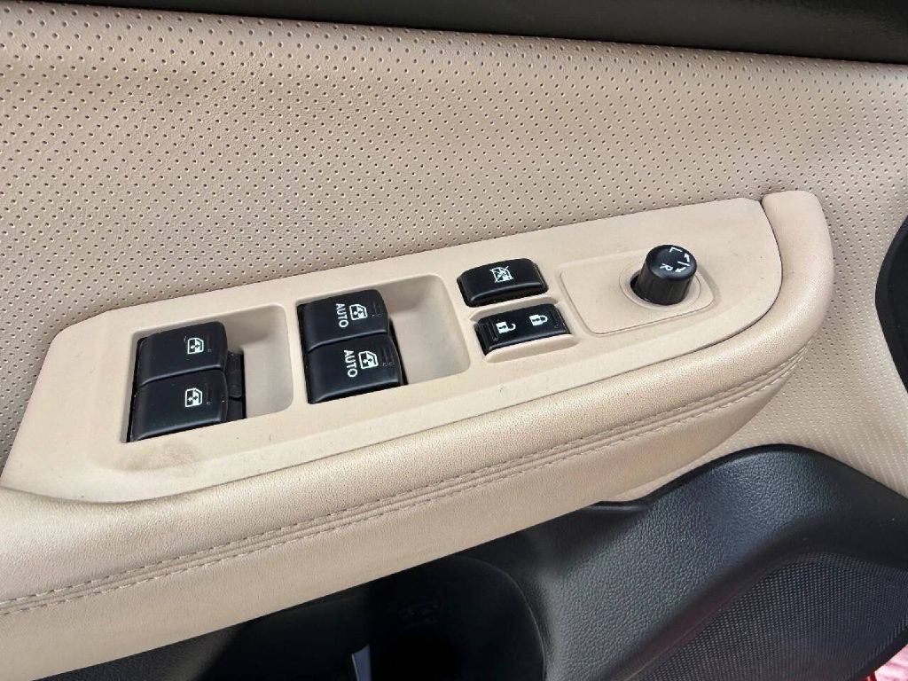 2015 Subaru Legacy Image 21