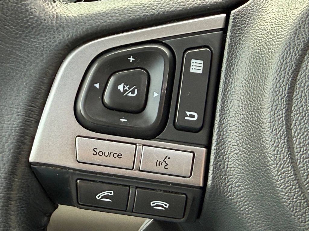 2015 Subaru Legacy Image 29