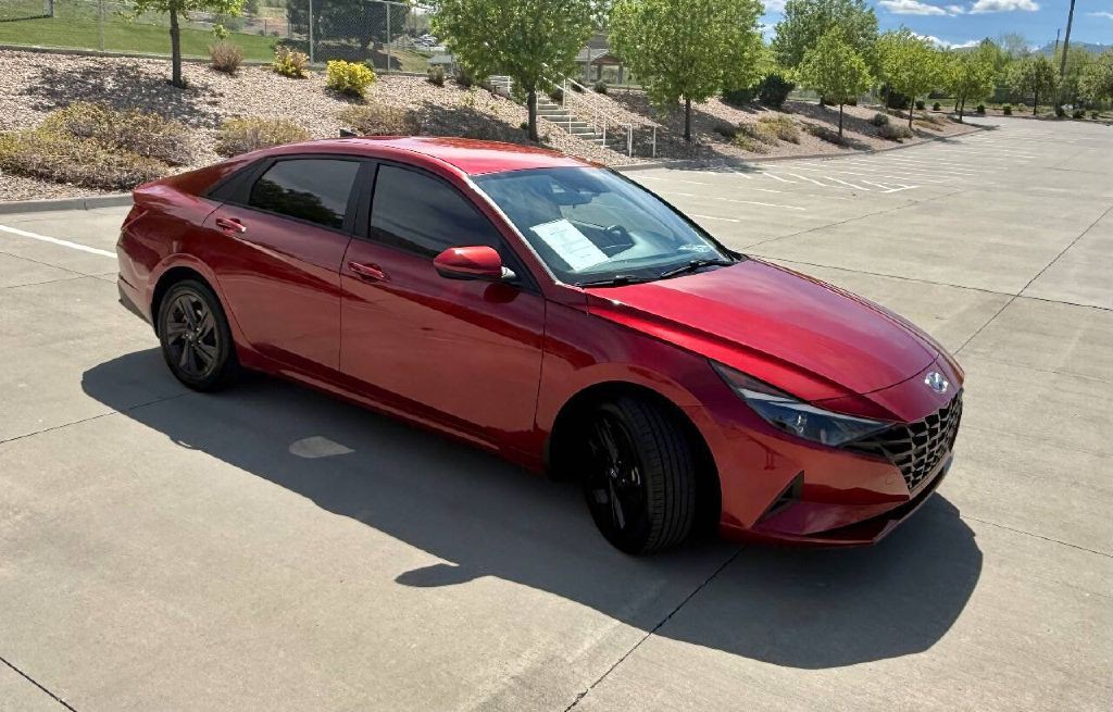 2023 Hyundai Elantra Image 7