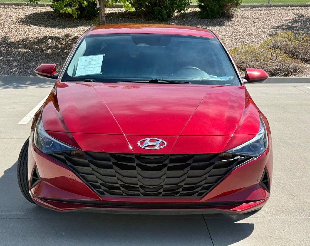 2023 Hyundai Elantra Image 8