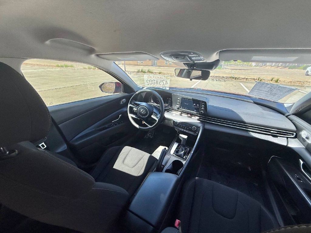2023 Hyundai Elantra Image 14
