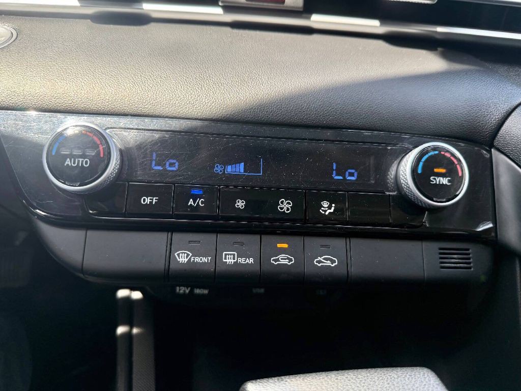 2023 Hyundai Elantra Image 17