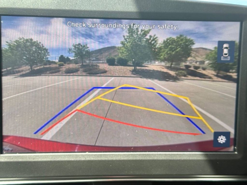 2023 Hyundai Elantra Image 22