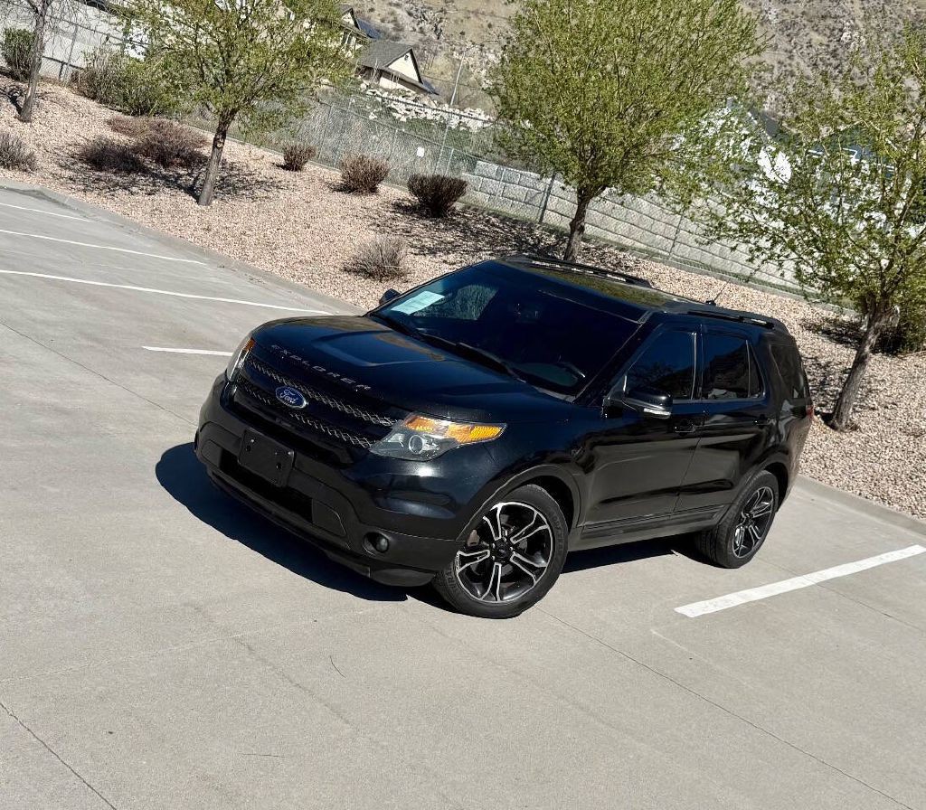 2015 Ford Explorer Image 18