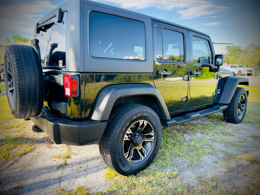 2011 Jeep Wrangler Unlimited Image 4