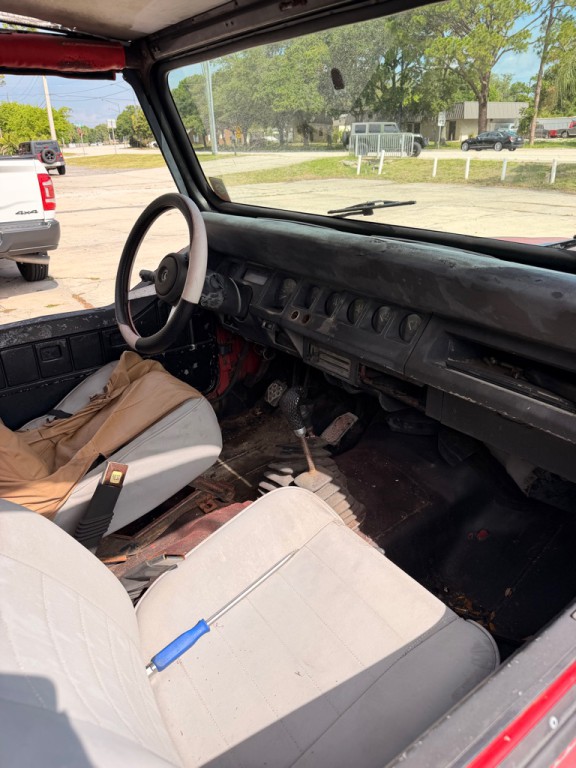 1994 Jeep Wrangler Image 4