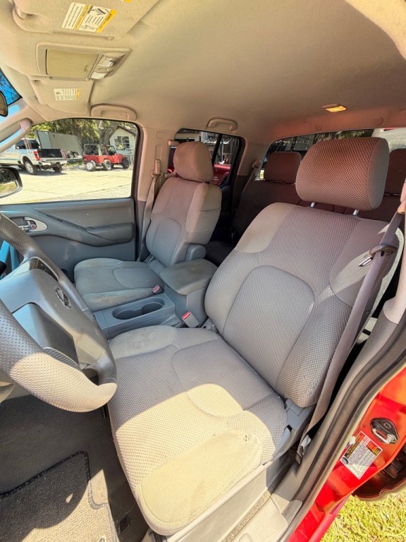 2007 Nissan Frontier Image 10