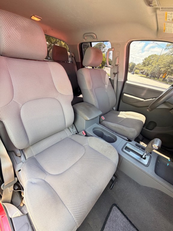 2007 Nissan Frontier Image 12