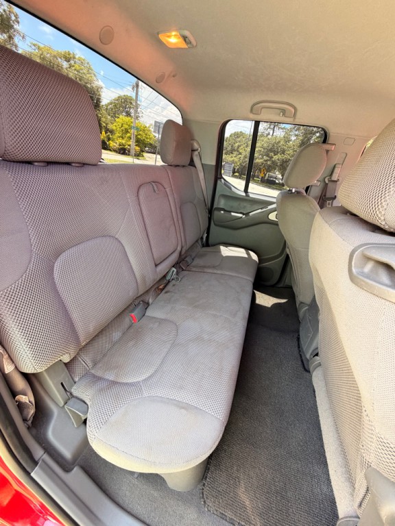 2007 Nissan Frontier Image 13