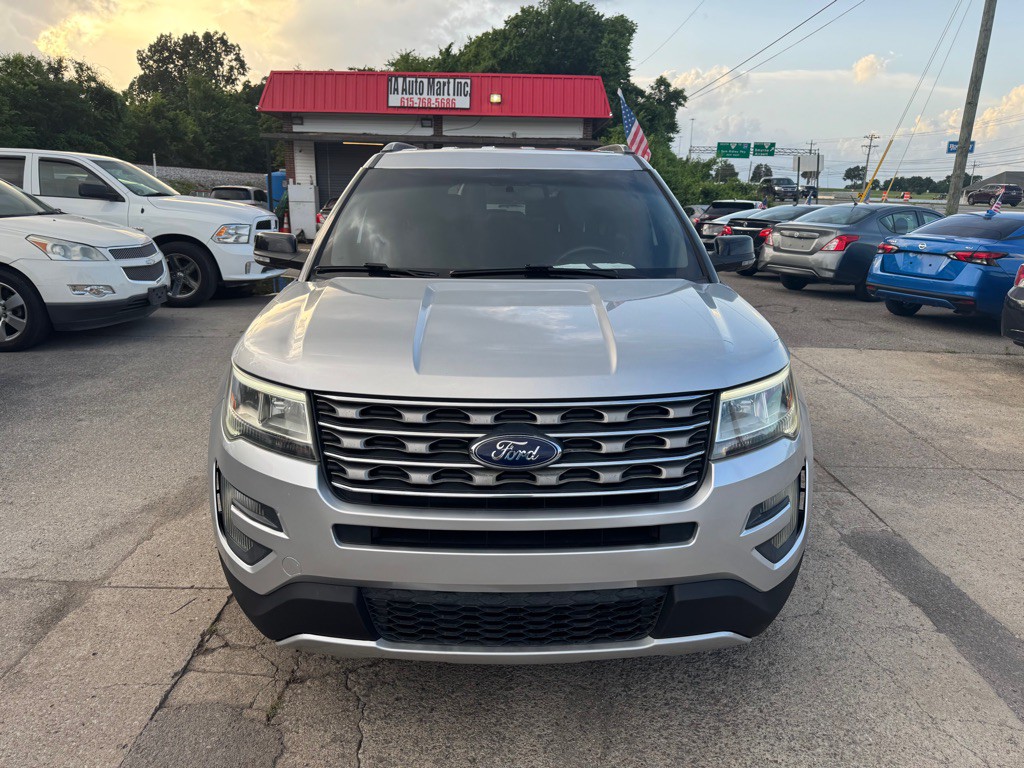 2016 Ford Explorer Image 2
