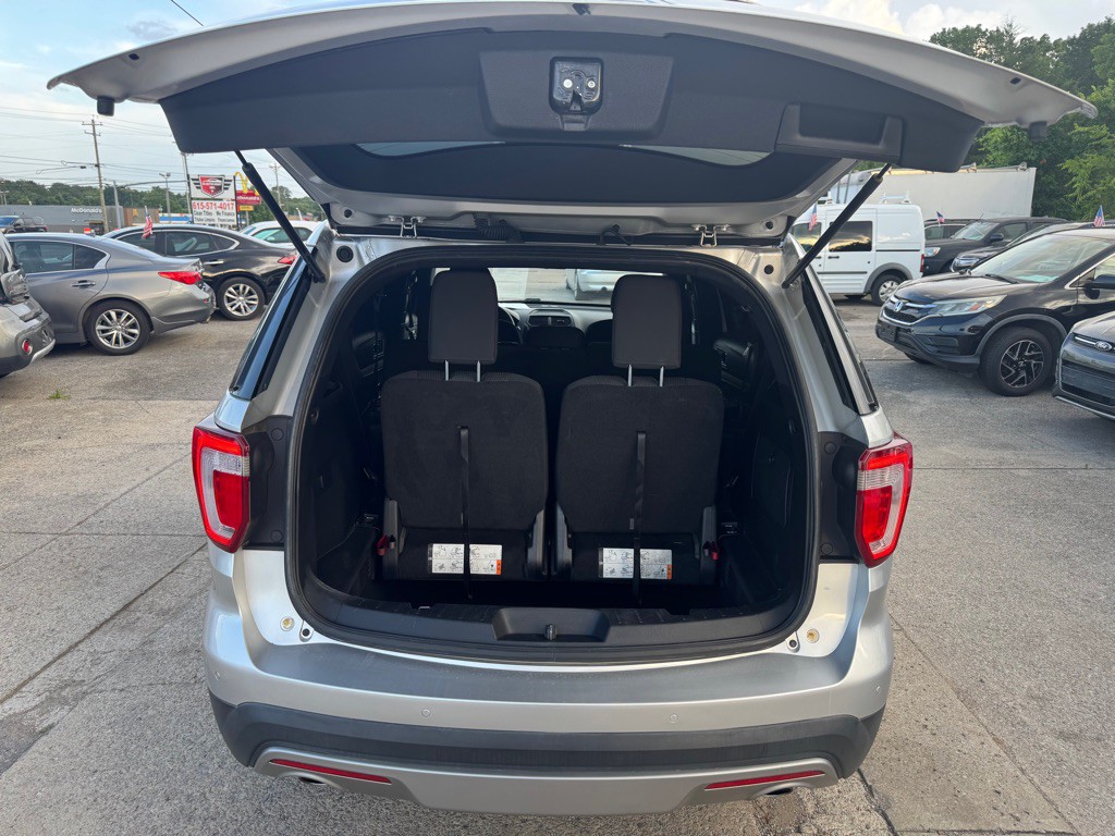 2016 Ford Explorer Image 7