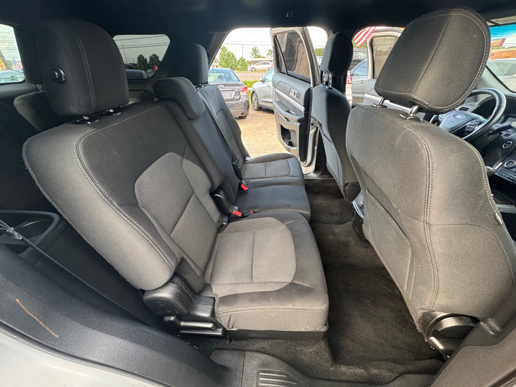 2016 Ford Explorer Image 11
