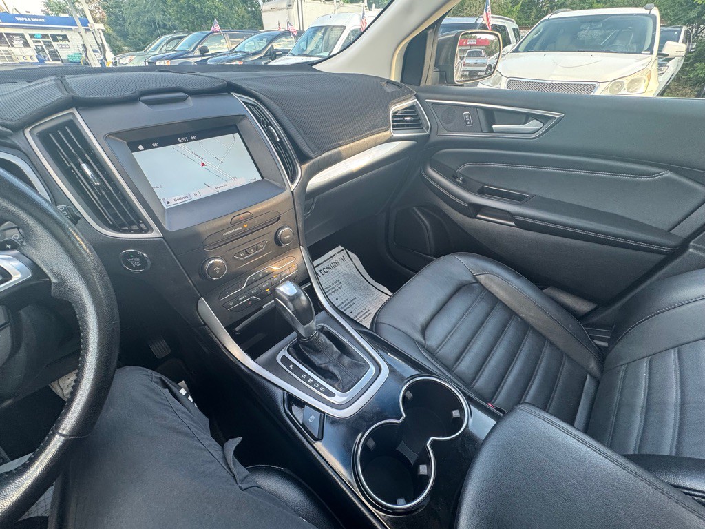 2016 Ford Edge Image 15