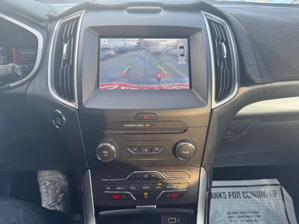 2016 Ford Edge Image 16