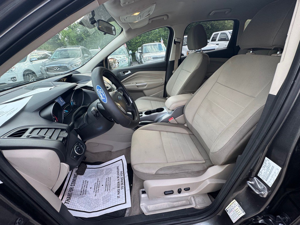 2015 Ford Escape Image 9