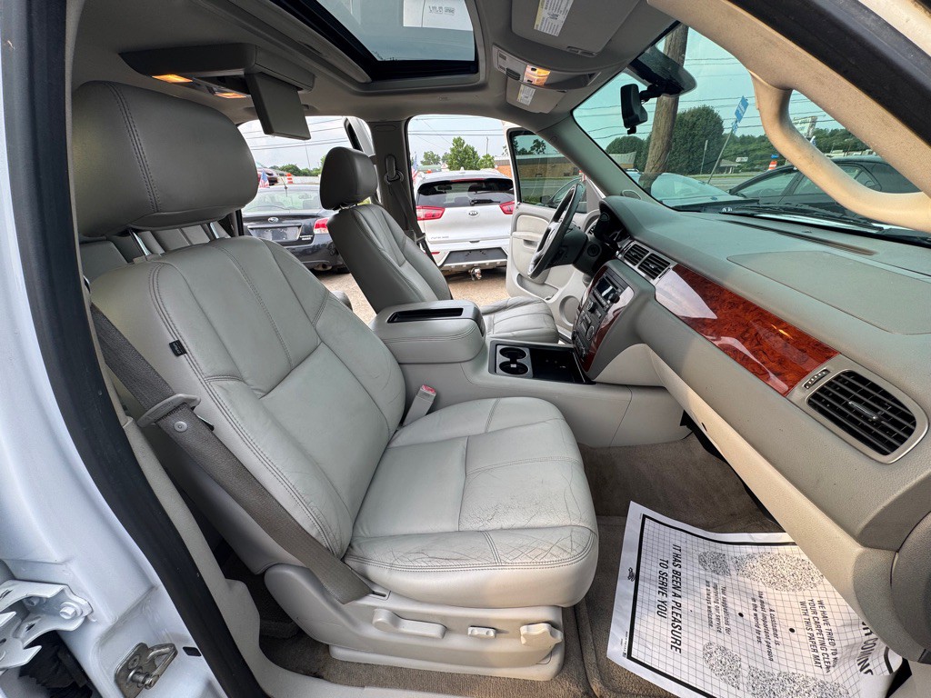 2012 Chevrolet Tahoe Image 10