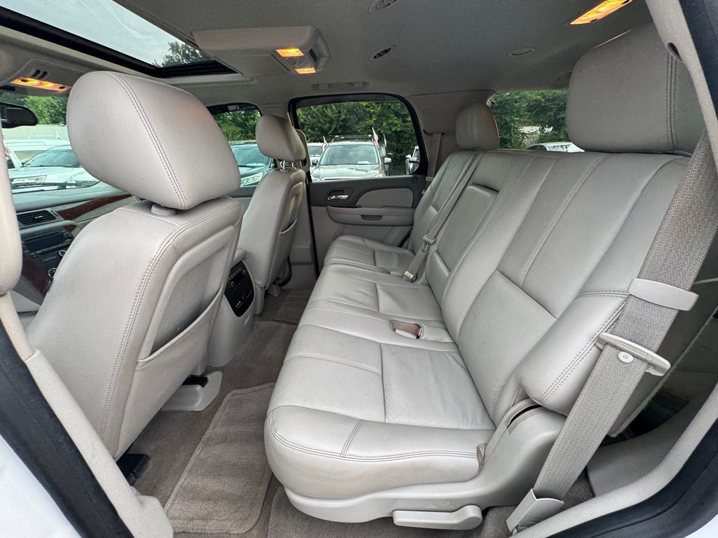 2012 Chevrolet Tahoe Image 11
