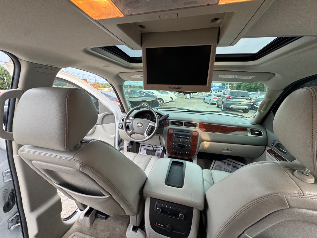 2012 Chevrolet Tahoe Image 17