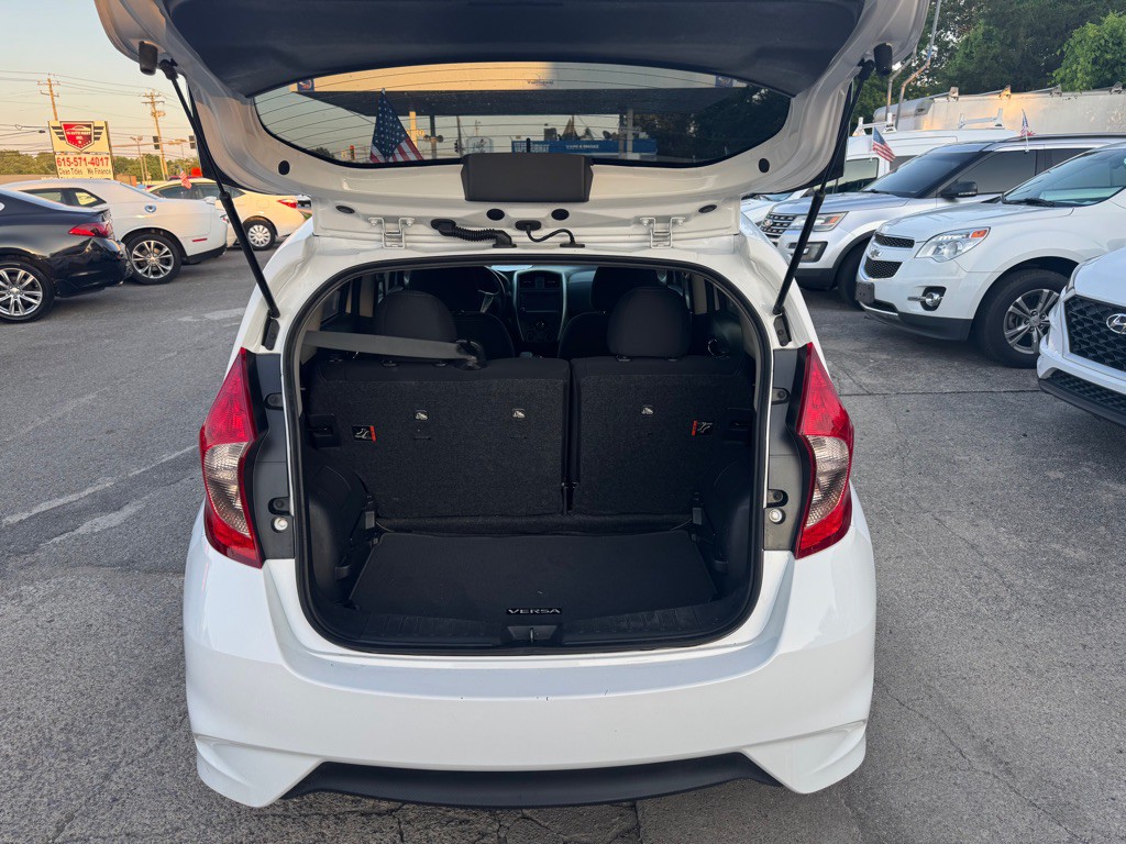 2019 Nissan Versa Image 7