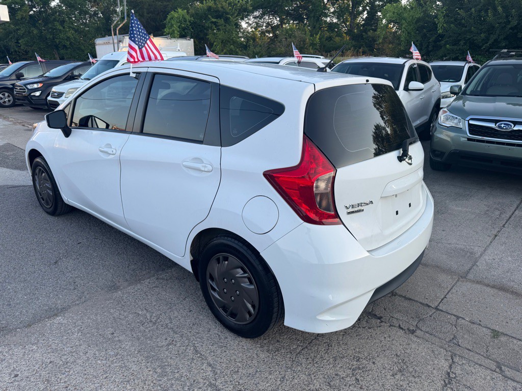 2019 Nissan Versa Image 8