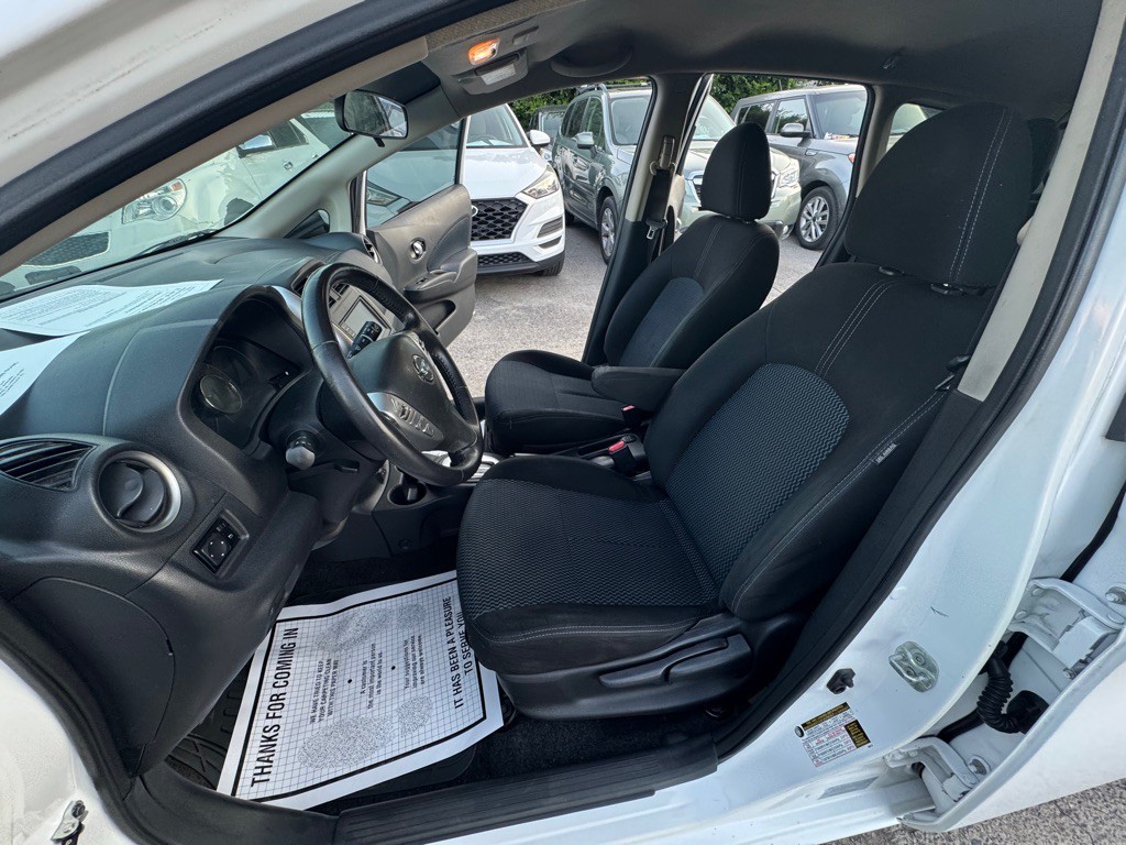 2019 Nissan Versa Image 9