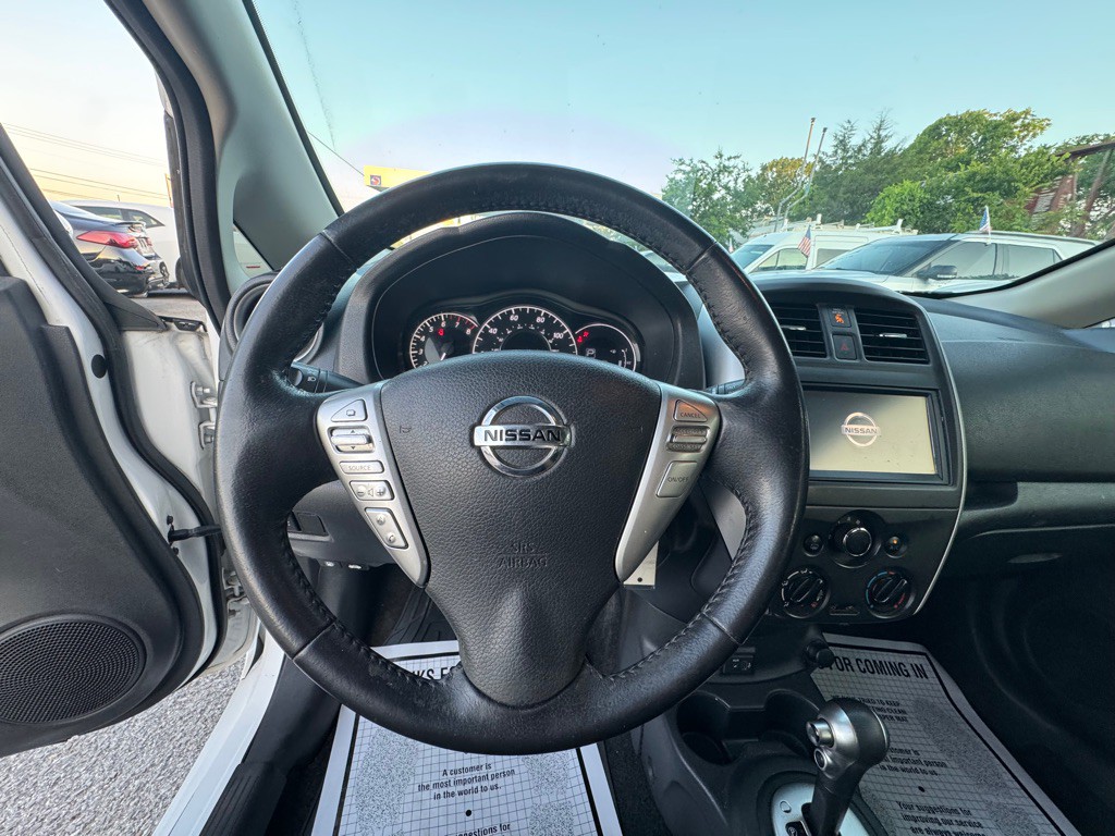 2019 Nissan Versa Image 13