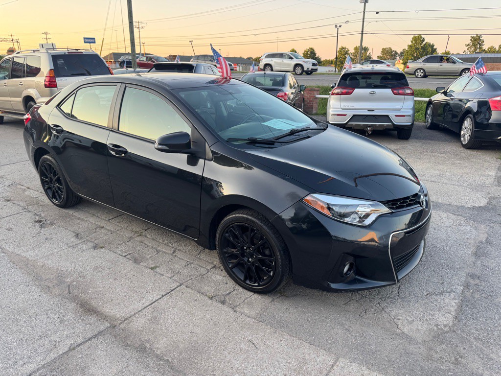 2016 Toyota Corolla Image 3