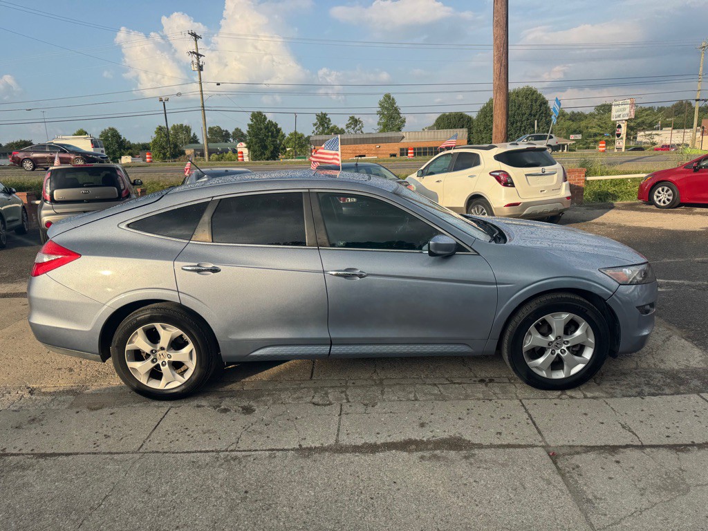 2010 Honda Accord Image 4