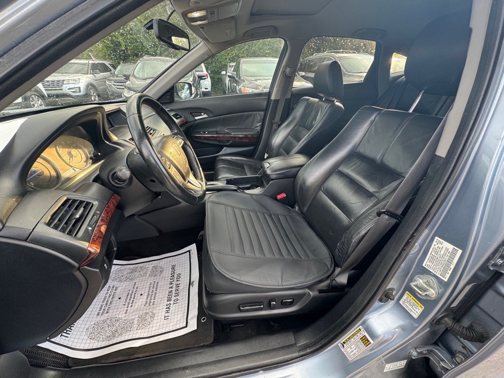 2010 Honda Accord Image 9