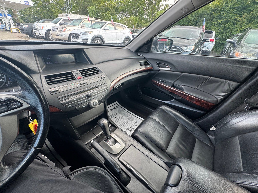2010 Honda Accord Image 15