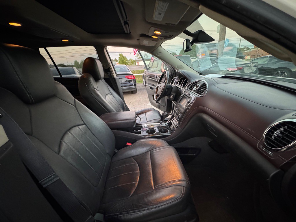 2015 Buick Enclave Image 10