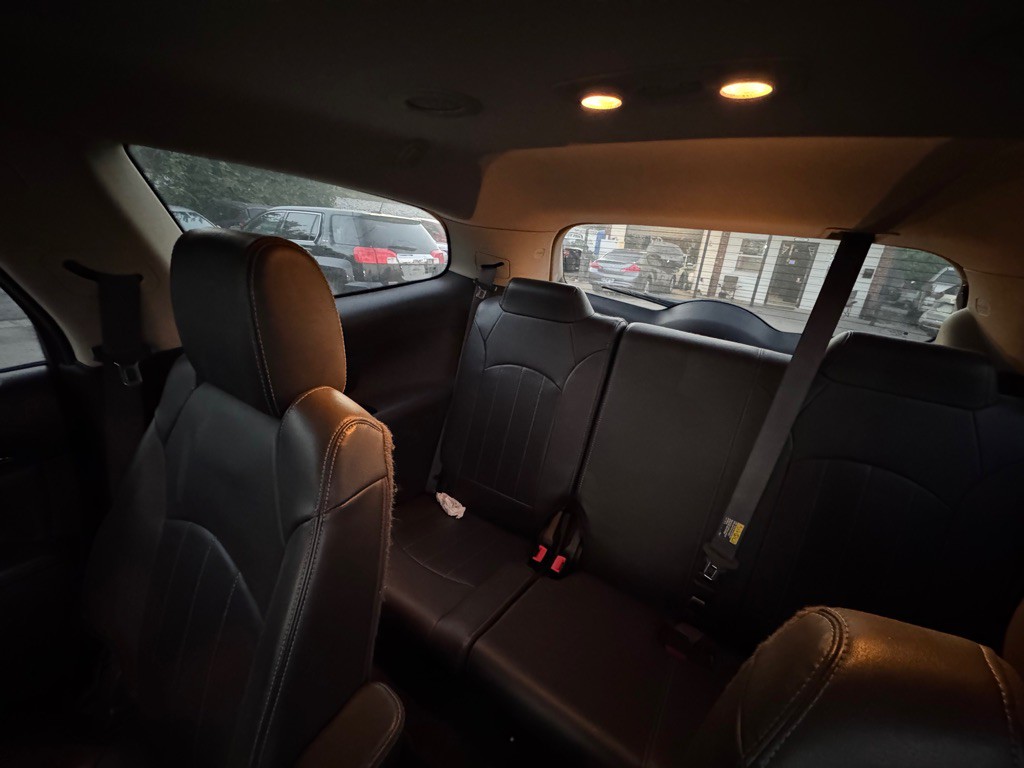 2015 Buick Enclave Image 13