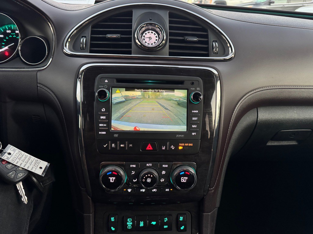 2015 Buick Enclave Image 18