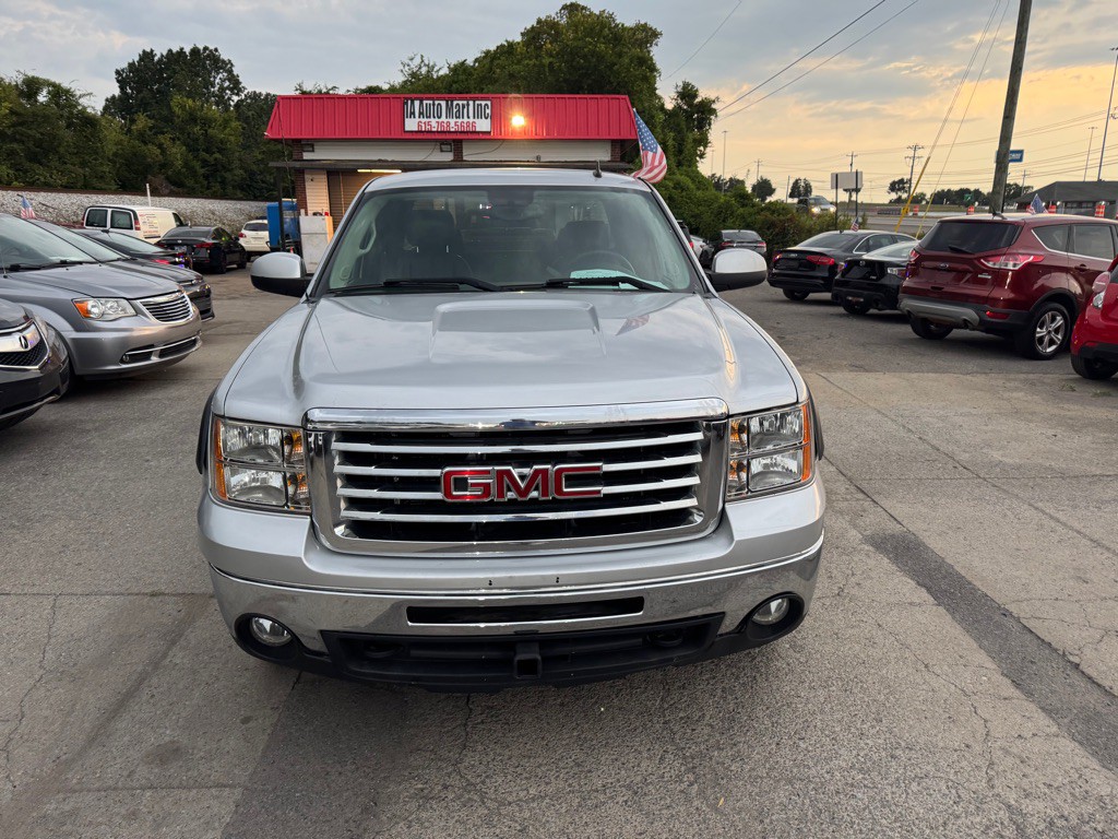 2013 GMC Sierra Image 2