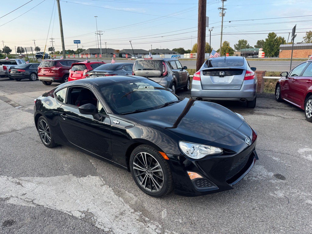 2013 Scion FR-S Image 3