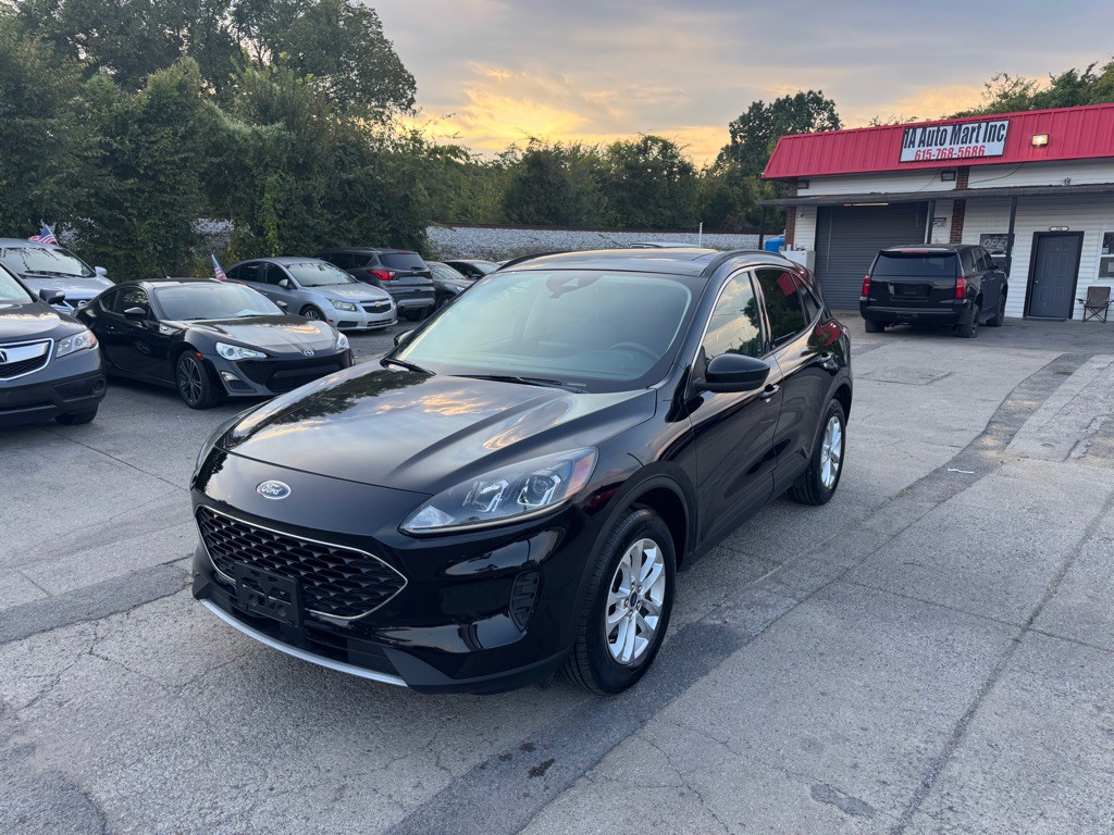 2020 Ford Escape Image 1
