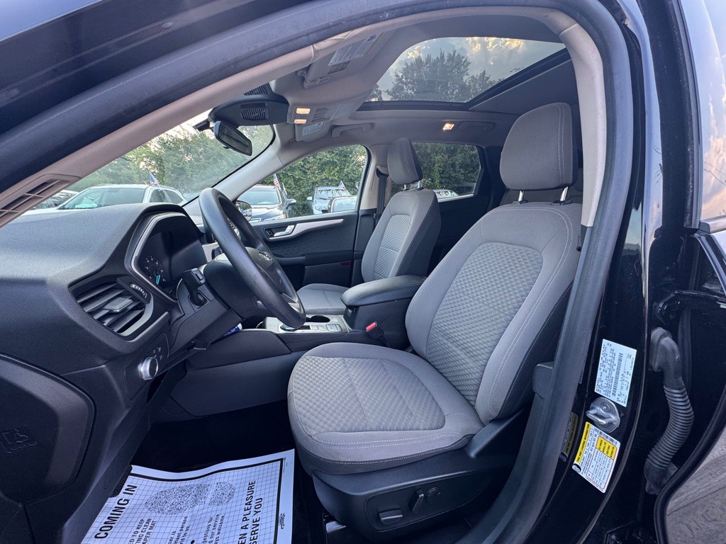 2020 Ford Escape Image 8