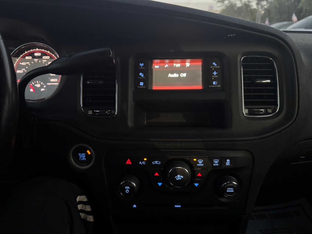 2013 Dodge Charger Image 15